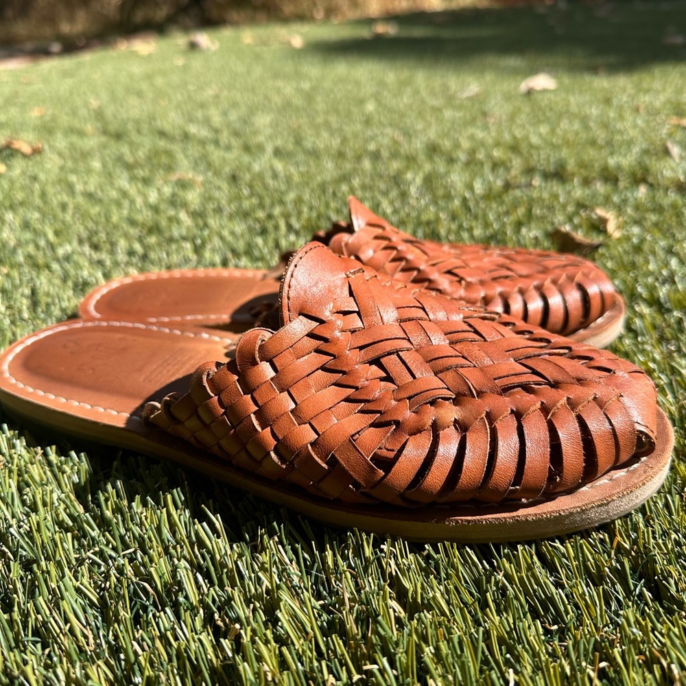 Leather huaraches